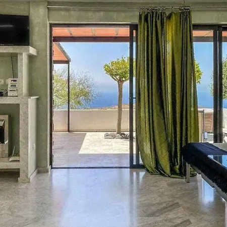 Bungalow With Spectacular Views Of The Island And Of The Atlantic Ocean Tías